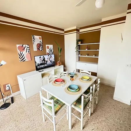 Fronte Mare Con Terrazzo E Parcheggio Privato Apartment
