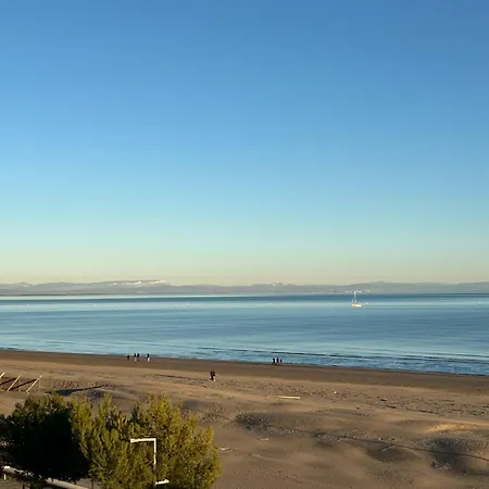 Apartment Fronte Mare Con Terrazzo E Parcheggio Privato Lignano Sabbiadoro